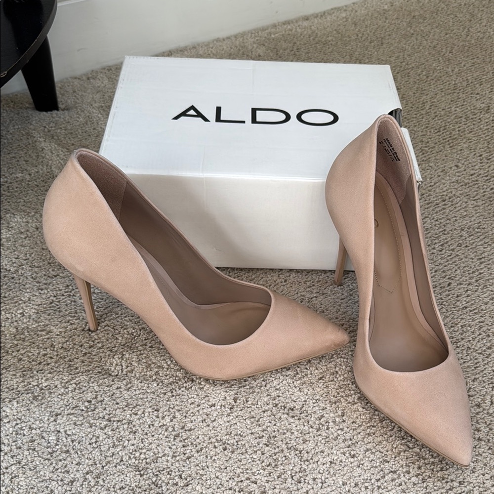 ALDO Women's Tan Pumps